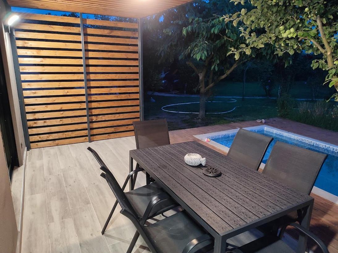 Mosquito Luxury Studio Keramotí Kültér fotó